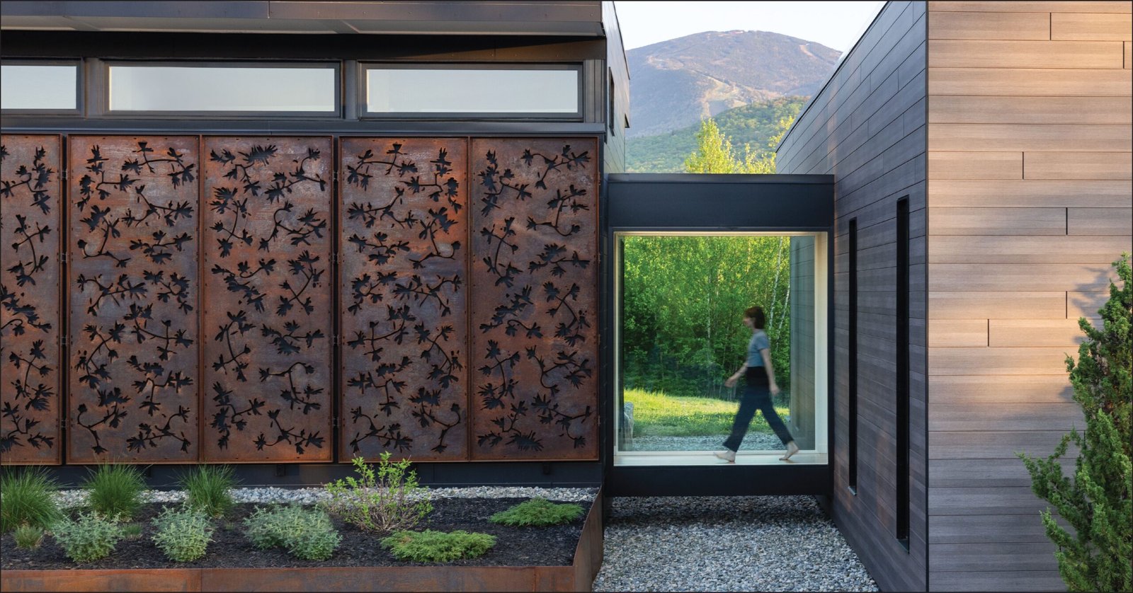 JPG-Marvin_Modern_SocialCarousel_13765_DDP_Static_Instagram_Notch_v4_1200x628px