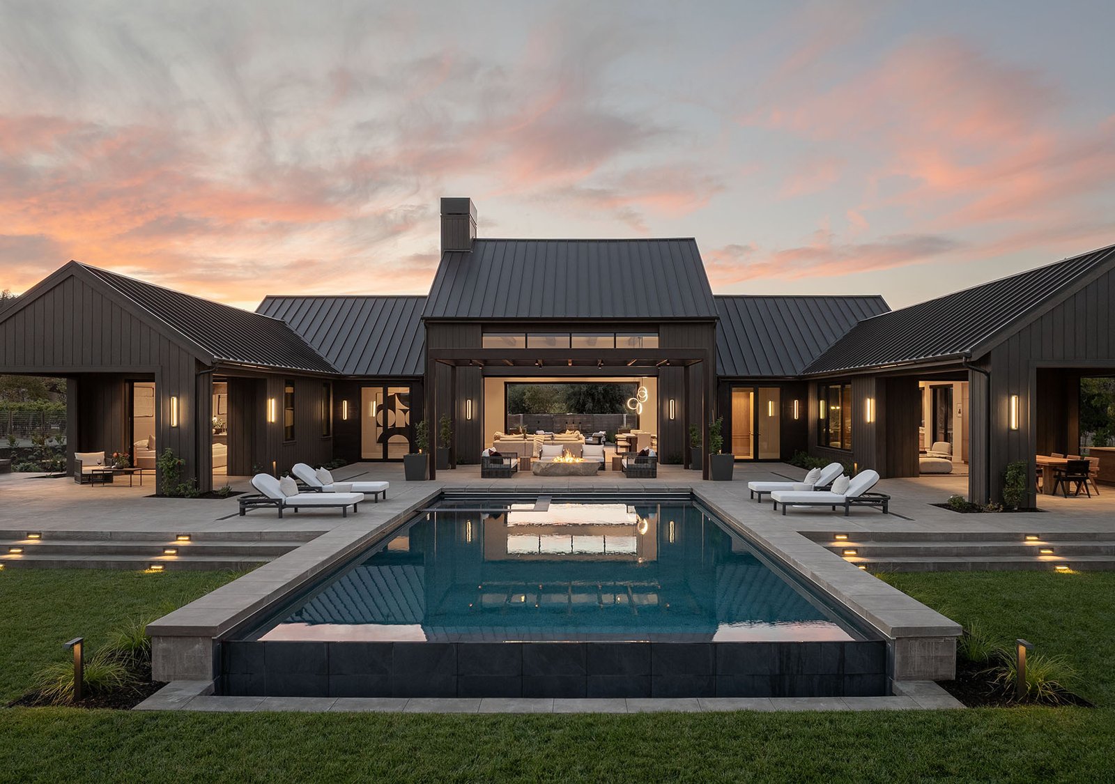 JPG-Marvin_Modern_Pratt_Ext_MOD_MDG_MCA_MMSD_St_Op_Pool_P2516479_M