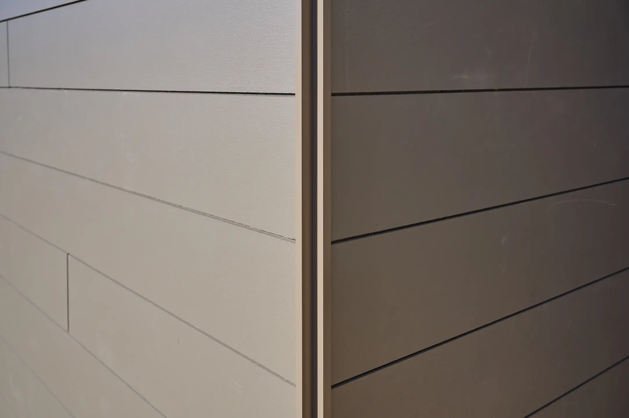 LP Smart Side Trim Nickel Gap